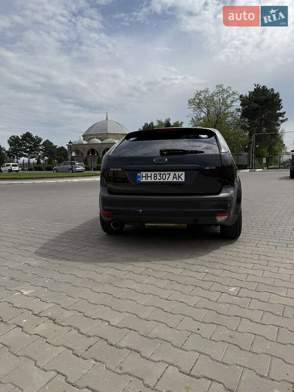 Хетчбек Ford Focus 2005 в Ізмаїлі