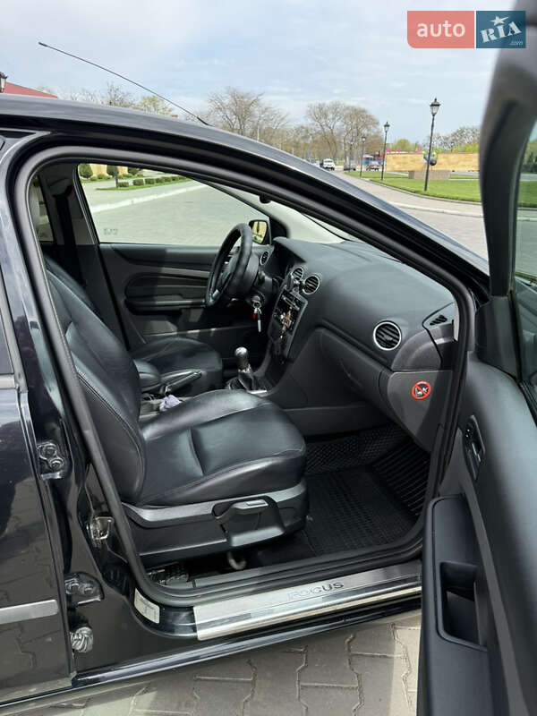 Хетчбек Ford Focus 2005 в Ізмаїлі