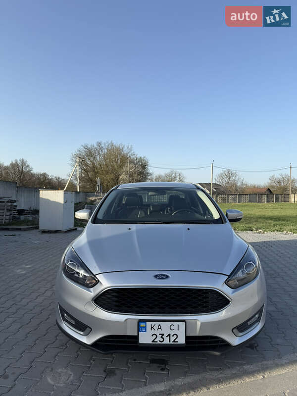 Седан Ford Focus 2016 в Киеве
