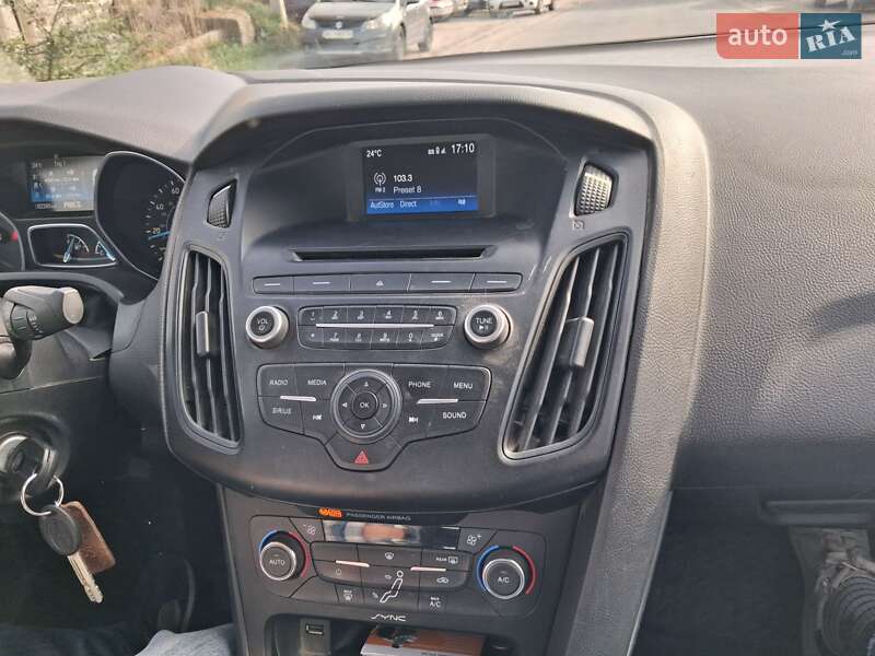Седан Ford Focus 2017 в Львове фото 2 Седан Ford Focus 2017 в Львове