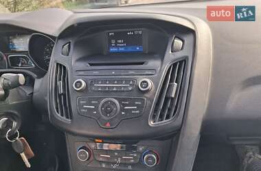 Седан Ford Focus 2017 в 