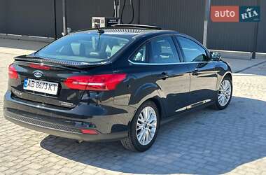 Седан Ford Focus 2015 в 