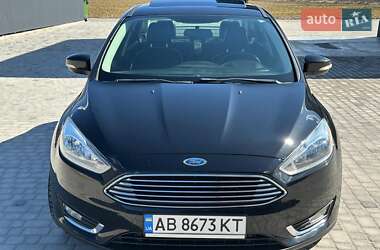 Седан Ford Focus 2015 в 
