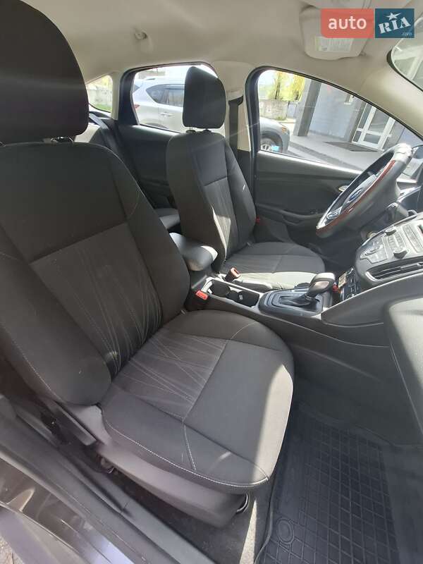 Хэтчбек Ford Focus 2016 в Днепре