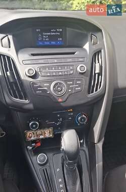 Хэтчбек Ford Focus 2016 в 