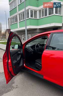 Седан Ford Focus 2016 в 