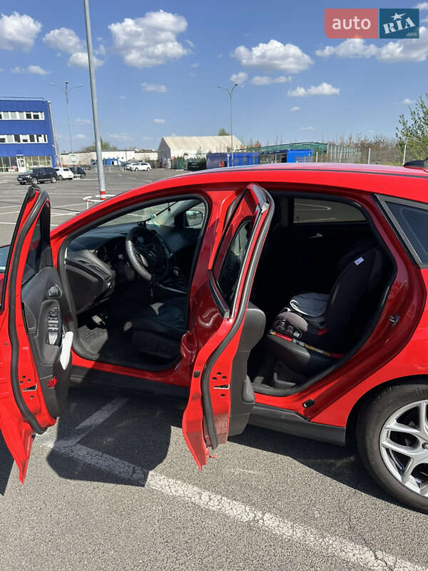 Хетчбек Ford Focus 2015 в Києві
