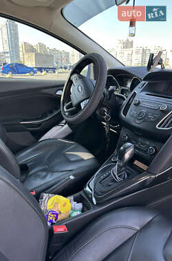 Хэтчбек Ford Focus 2015 в 