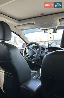 Хэтчбек Ford Focus 2015 в 