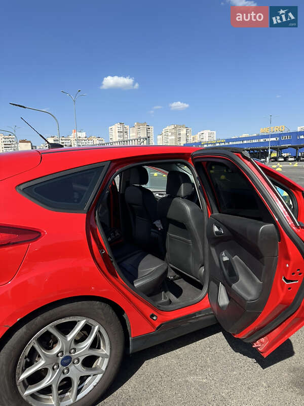 Хетчбек Ford Focus 2015 в Києві