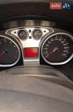 Универсал Ford Focus 2010 в 