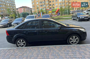 Седан Ford Focus 2010 в 