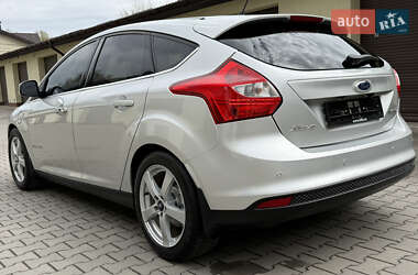 Хетчбек Ford Focus 2014 в 