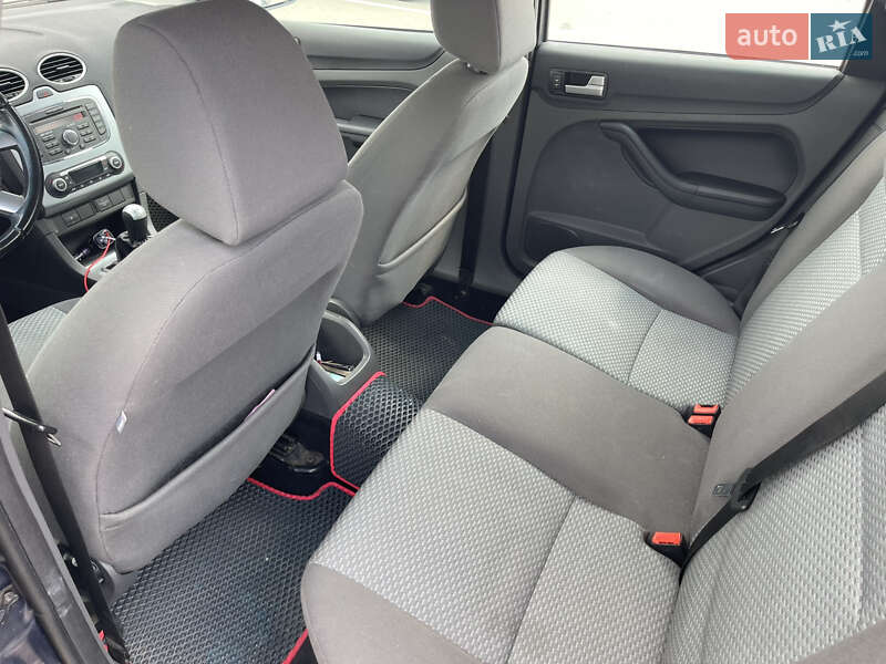 Универсал Ford Focus 2007 в Нововолынске