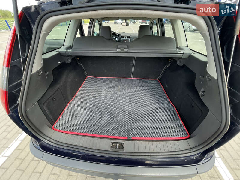 Универсал Ford Focus 2007 в Нововолынске