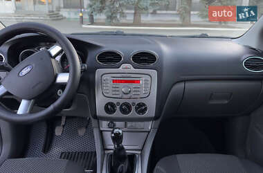 Седан Ford Focus 2008 в 