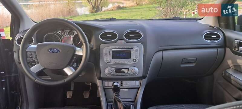 Универсал Ford Focus 2009 в Глухове