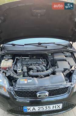 Хэтчбек Ford Focus 2009 в 