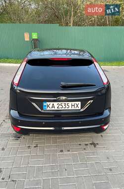 Хэтчбек Ford Focus 2009 в 