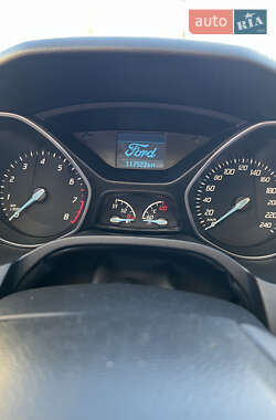 Хэтчбек Ford Focus 2013 в 
