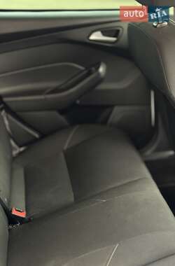 Хетчбек Ford Focus 2015 в 