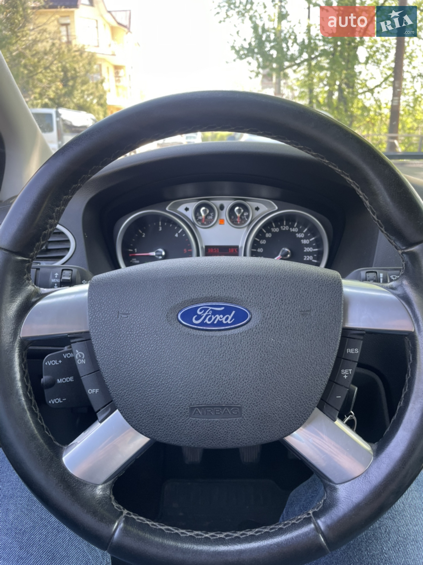 2010 Ford Focus - мініатюра 14
