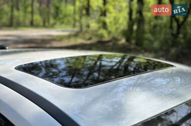 Хэтчбек Ford Focus 2012 в 