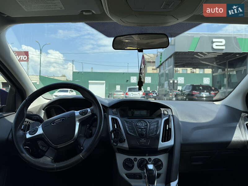 Седан Ford Focus 2011 в Черновцах