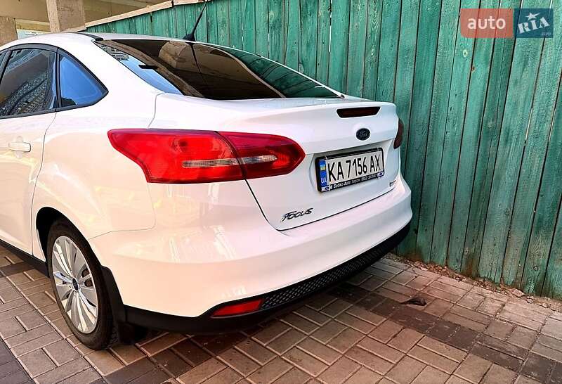 Седан Ford Focus 2016 в Києві фото 5 Седан Ford Focus 2016 в Києві