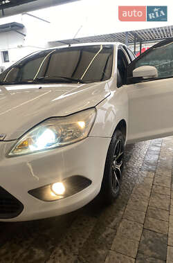 Хэтчбек Ford Focus 2010 в Ужгороде