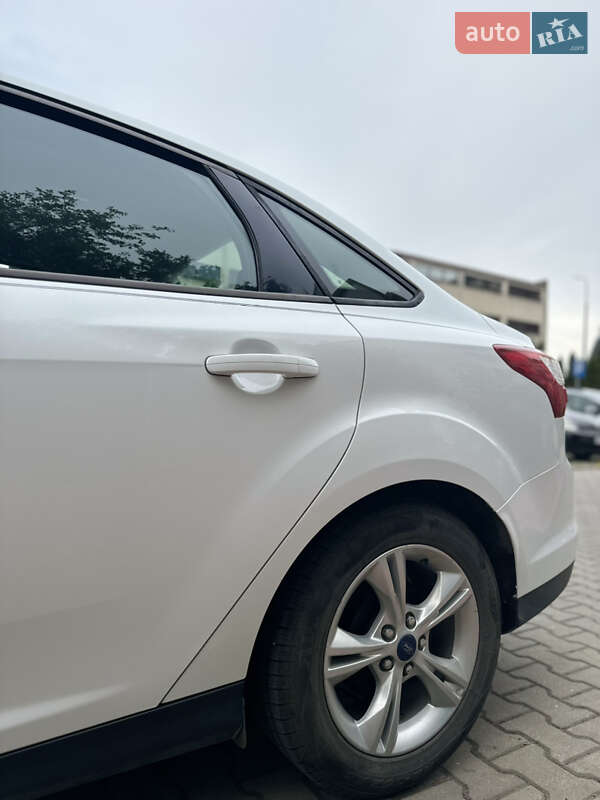 Седан Ford Focus 2014 в Умани
