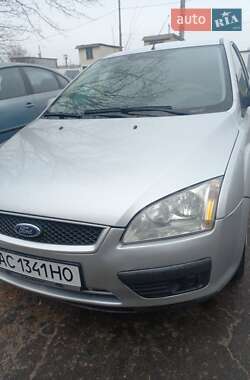 Хэтчбек Ford Focus 2007 в 