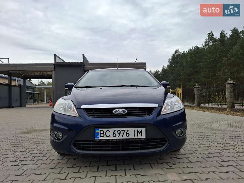 Хэтчбек Ford Focus 2011 в Львове