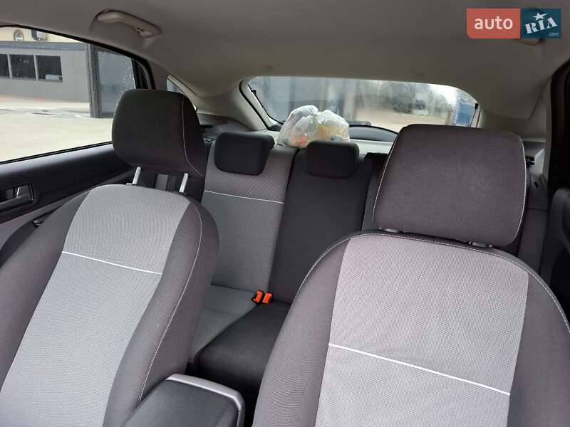 Хэтчбек Ford Focus 2011 в Львове