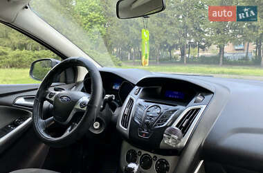 Универсал Ford Focus 2012 в 
