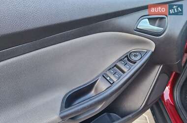 Седан Ford Focus 2013 в 