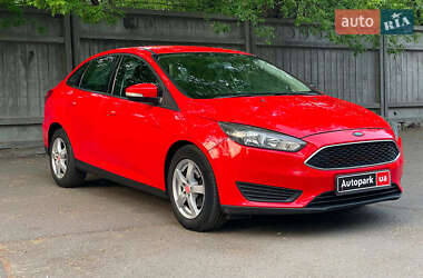 Седан Ford Focus 2016 в 