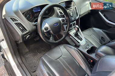 Седан Ford Focus 2014 в 