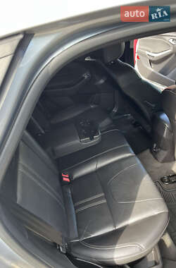 Седан Ford Focus 2014 в 