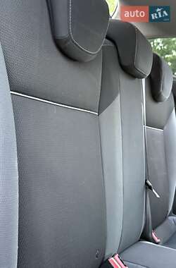 Хетчбек Ford Focus 2014 в 