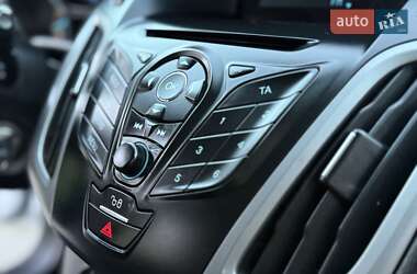 Хетчбек Ford Focus 2014 в 