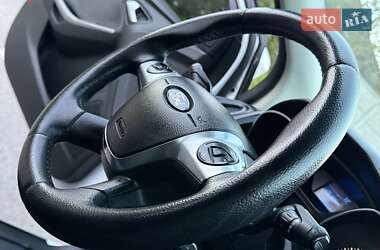 Хетчбек Ford Focus 2014 в 