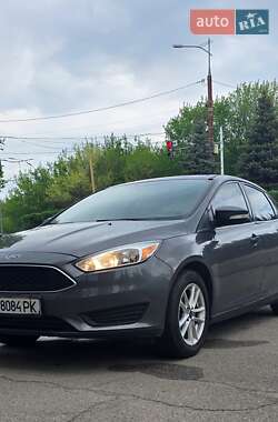 Седан Ford Focus 2015 в 