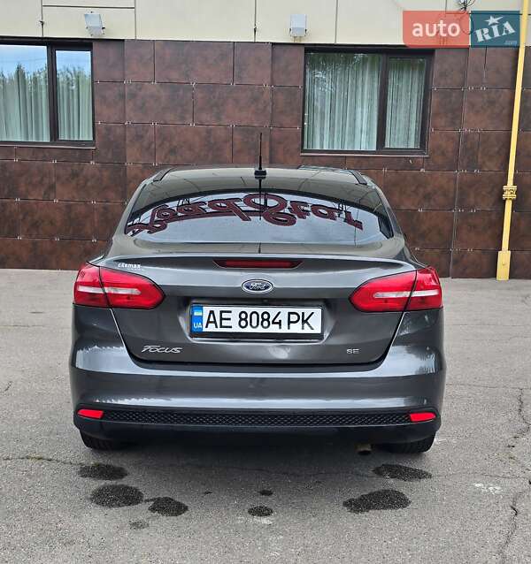 Седан Ford Focus 2015 в Днепре