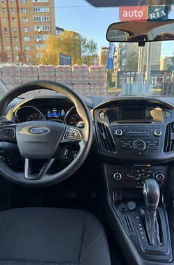 Седан Ford Focus 2016 в 