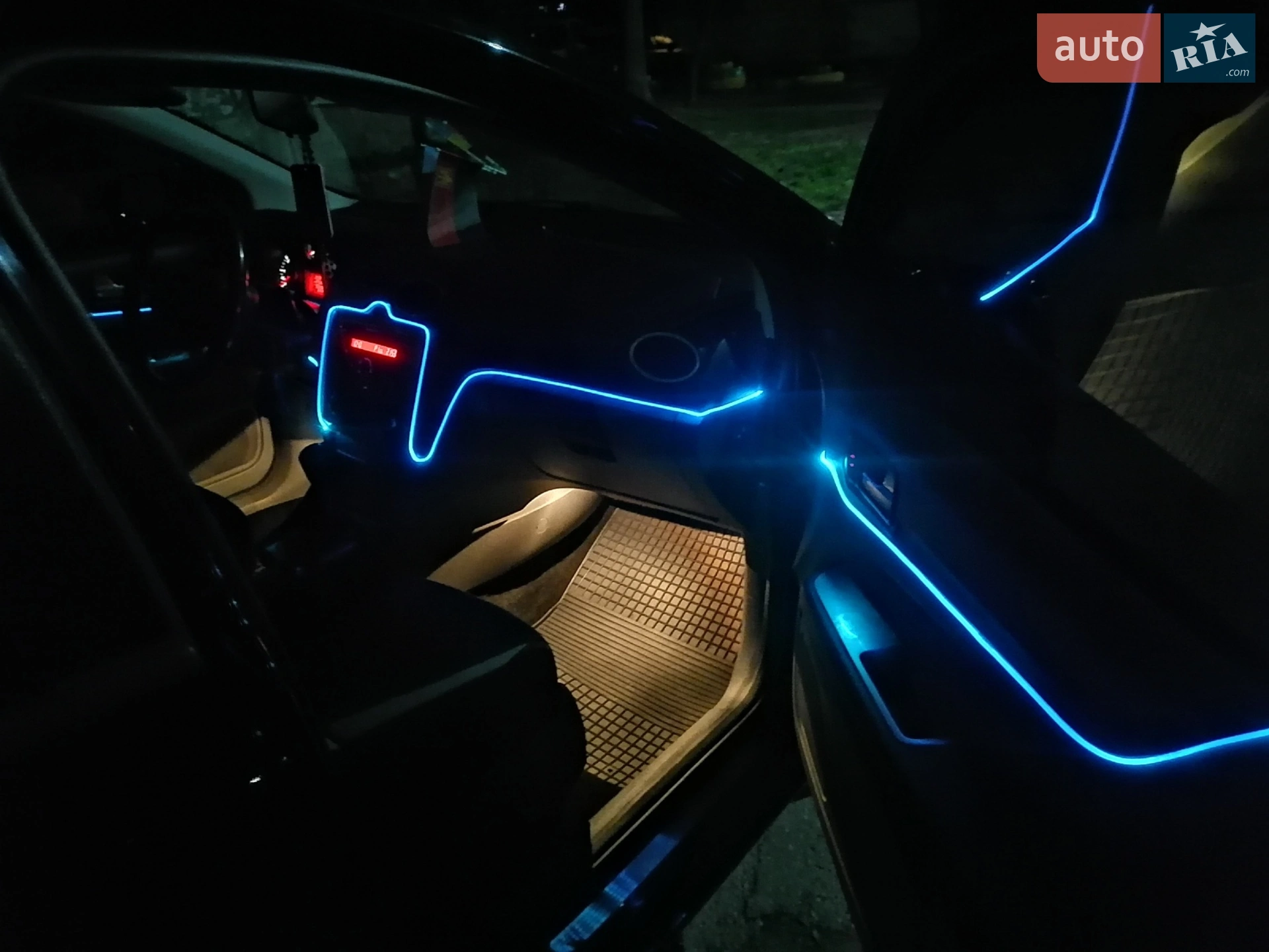 2010 Ford Focus - мініатюра 18