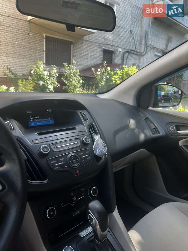 Седан Ford Focus 2017 в Луцке фото 8 Седан Ford Focus 2017 в Луцке