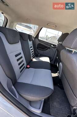Универсал Ford Focus 2010 в 