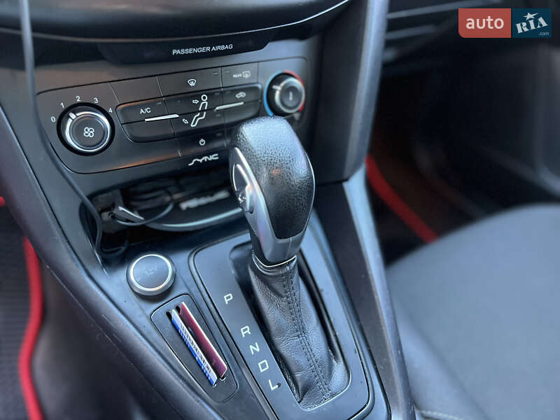 Хэтчбек Ford Focus 2017 в Хмельницком