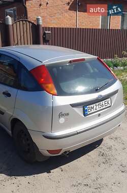 Хэтчбек Ford Focus 2004 в 